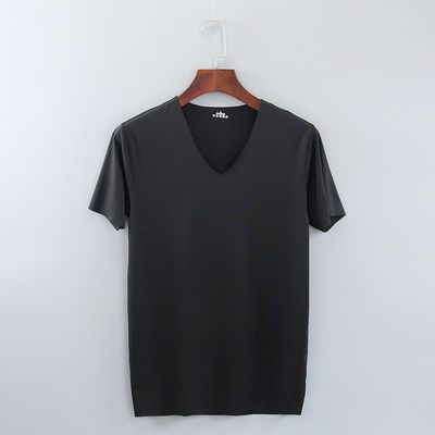 夏のトレンド ハープホップスタイルで半袖とプリントパターンの男性Tシャツ