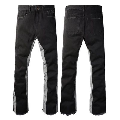 男性のパンツ パッチ付きストレッチ デニム フラードジーンズ スリムフィット ストレードフィニッシュ