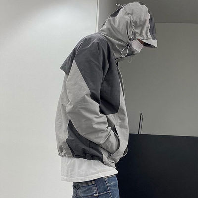 男 の 山登り や スキー の 熱狂 者 たち の ため の パッチワーク の 防風 コート
