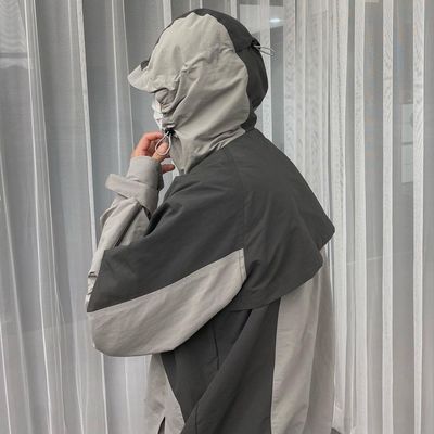 男 の 山登り や スキー の 熱狂 者 たち の ため の パッチワーク の 防風 コート